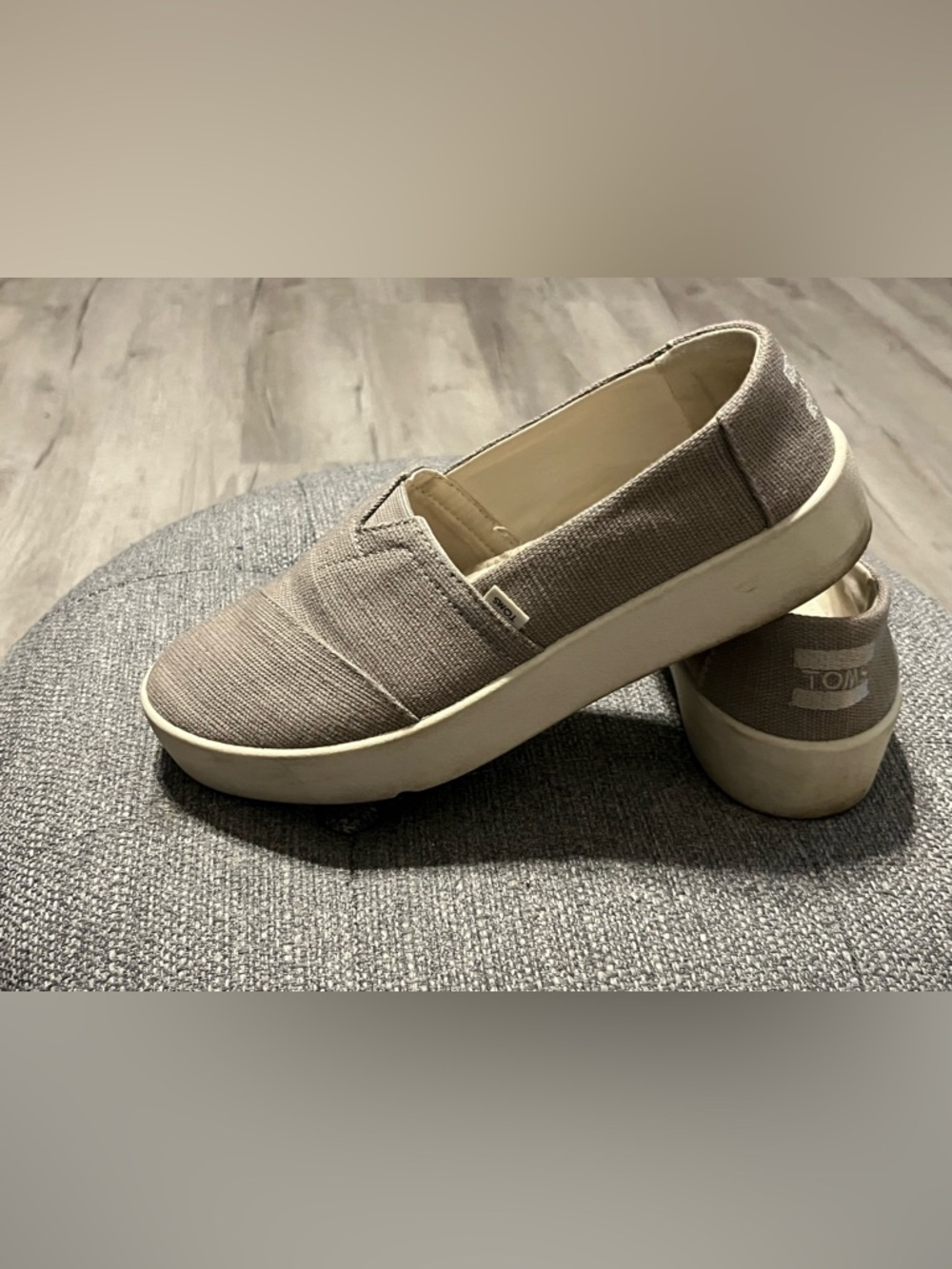 TOMS SHOES gray slip on shoes